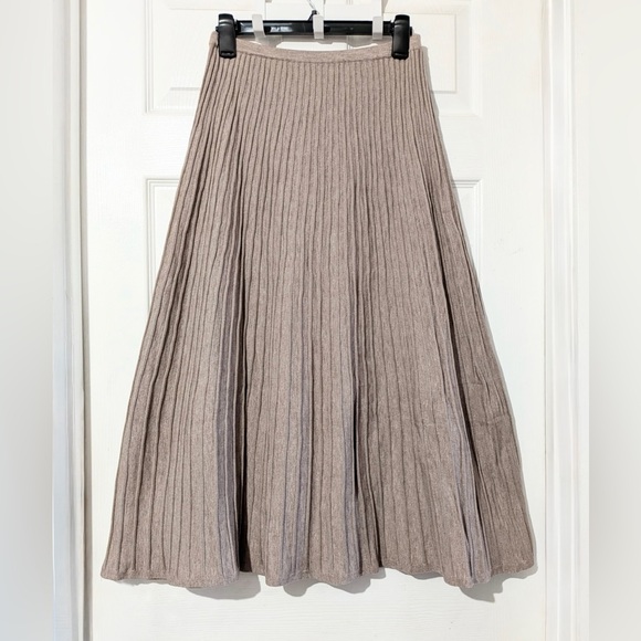 Commense Textured Knit Cardigan and Midi Skirt Set - Picture 9 of 14